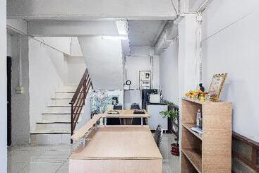 膳宿费 Freesia Guesthouse Klong Luang