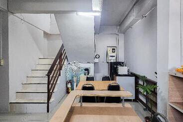 膳宿费 Freesia Guesthouse Klong Luang