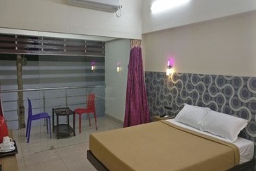Thamarai Resort