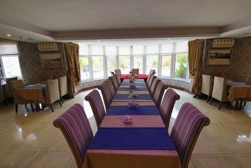 Tiryandafil Otel