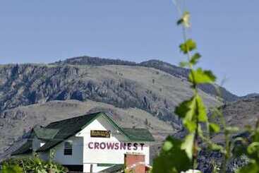 تختخواب و صبحانه Crowsnest Vineyards Guesthouse