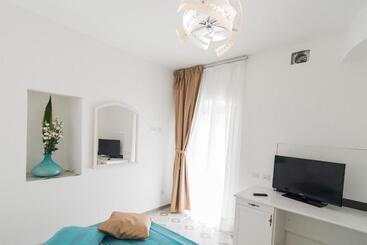 تختخواب و صبحانه Residenza La Nivera