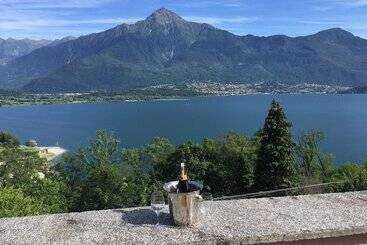 تختخواب و صبحانه Villa Très Jolie