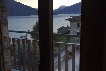 تختخواب و صبحانه Villa Très Jolie