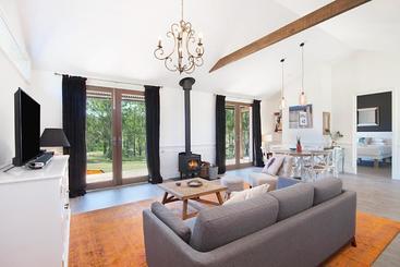 بيت ريفى Block Eight