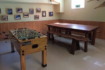 Castle Mountain Ski Lodge Hostel