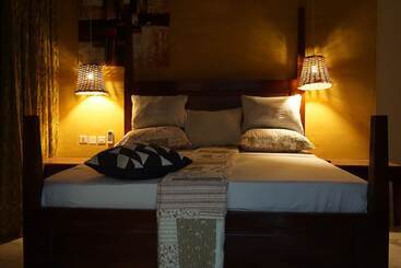 هتل Accra Royal Castle Apartments & Suites