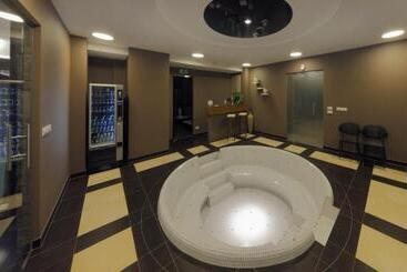 هتل Esmarin Wellness