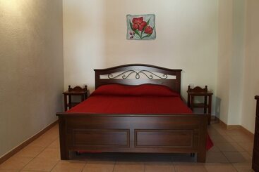 هتل روستایی Agriturismo B&b Sa Inza