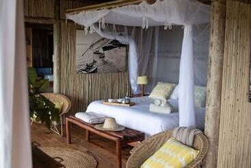 هتل Travessia Beach Lodge