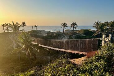 هتل Travessia Beach Lodge