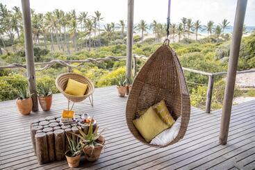 هتل Travessia Beach Lodge