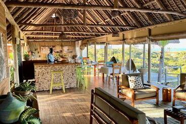 هتل Travessia Beach Lodge