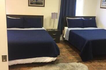 پانسیون Empire Inn And Suites