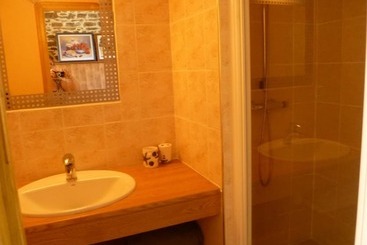 تختخواب و صبحانه Chambres Les Champs De Roz