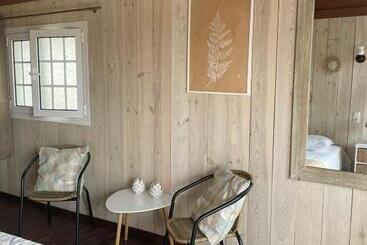 تختخواب و صبحانه Maison Laratger
