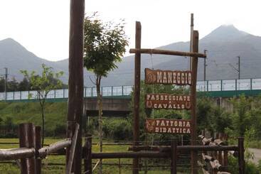 تختخواب و صبحانه La Tenuta Del Campo Di Sopra