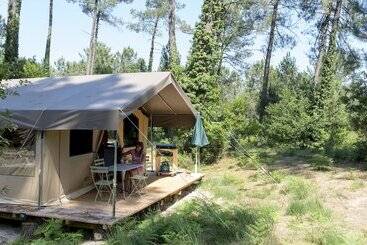 هتل Huttopia Landes Sud