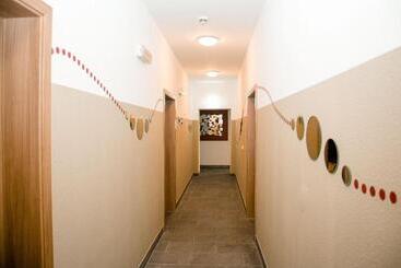 هتل Polonia  Frankfurt/oder