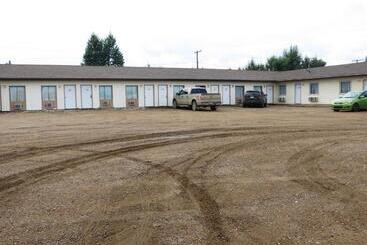Macklin Motor Inn