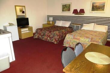 Macklin Motor Inn