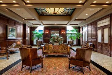 Carnegie Hotel & Spa