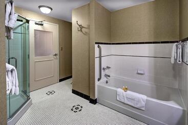 Carnegie Hotel & Spa