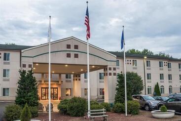 هتل Manchester Inn & Suites
