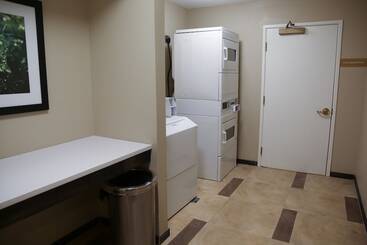 هتل Candlewood Suites   Portland   Scarborough, An Ihg