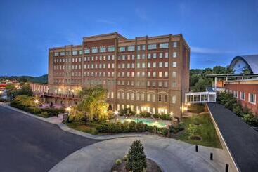 Carnegie Hotel & Spa