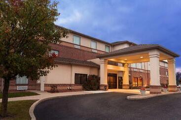 هتل Country Inn & Suites By Radisson, Dayton South, Oh