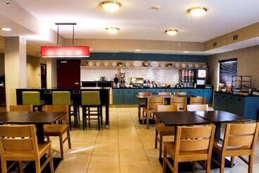 هتل Country Inn & Suites By Radisson, Dayton South, Oh