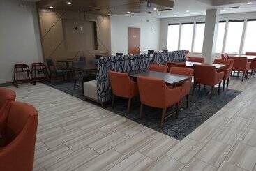 Holiday Inn Express Hotel & Suites Tipp City, An Ihg