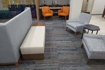 Holiday Inn Express Hotel & Suites Tipp City, An Ihg
