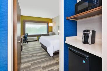 호텔 Holiday Inn Express & Suites   Milan   Sandusky Area, An Ihg