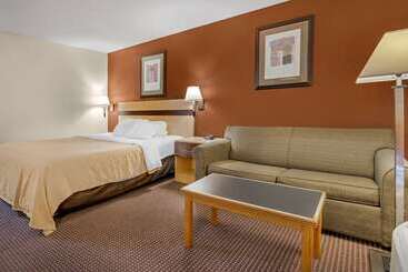 هتل Quality Inn & Suites South Obetz
