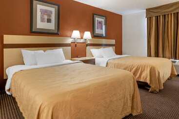 هتل Quality Inn & Suites South Obetz