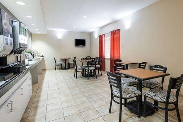 هتل Quality Inn & Suites Lake Charles South