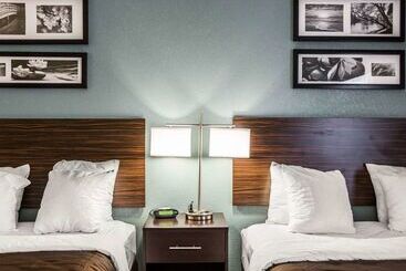 هتل Sleep Inn Greensboro Airport