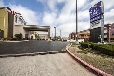 هتل Sleep Inn & Suites Tulsa Central I 44