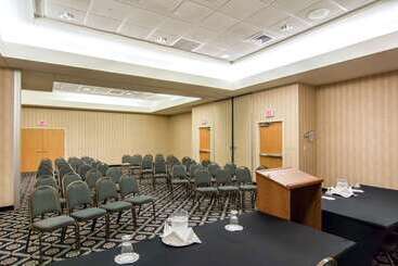 هتل Sleep Inn Lake Wright  Norfolk Airport