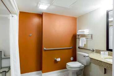 هتل Sleep Inn Lake Wright  Norfolk Airport