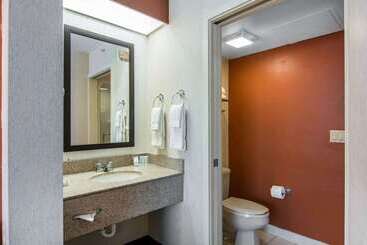 هتل Sleep Inn Lake Wright  Norfolk Airport