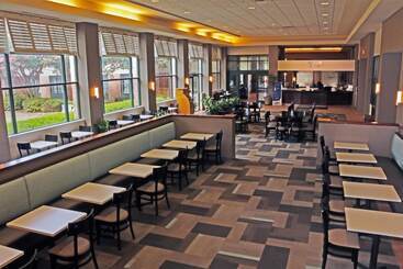 هتل Sleep Inn Lake Wright  Norfolk Airport