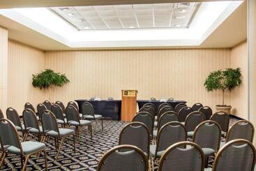 هتل Sleep Inn Lake Wright  Norfolk Airport