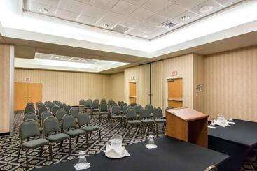 هتل Sleep Inn Lake Wright  Norfolk Airport