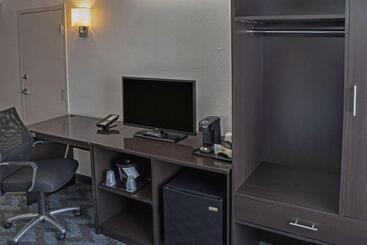 هتل Sleep Inn Lake Wright  Norfolk Airport