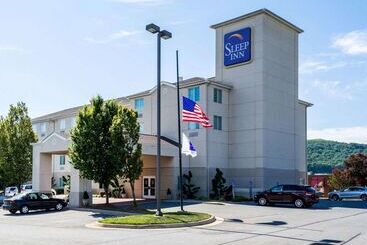 هتل Sleep Inn Lynchburg   University Area & Hwy 460