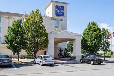 هتل Sleep Inn Lynchburg   University Area & Hwy 460