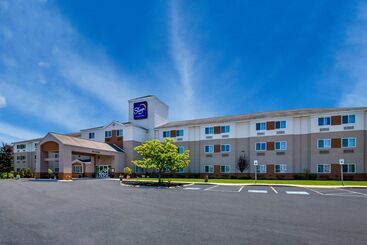 هتل Sleep Inn Manchester Airport